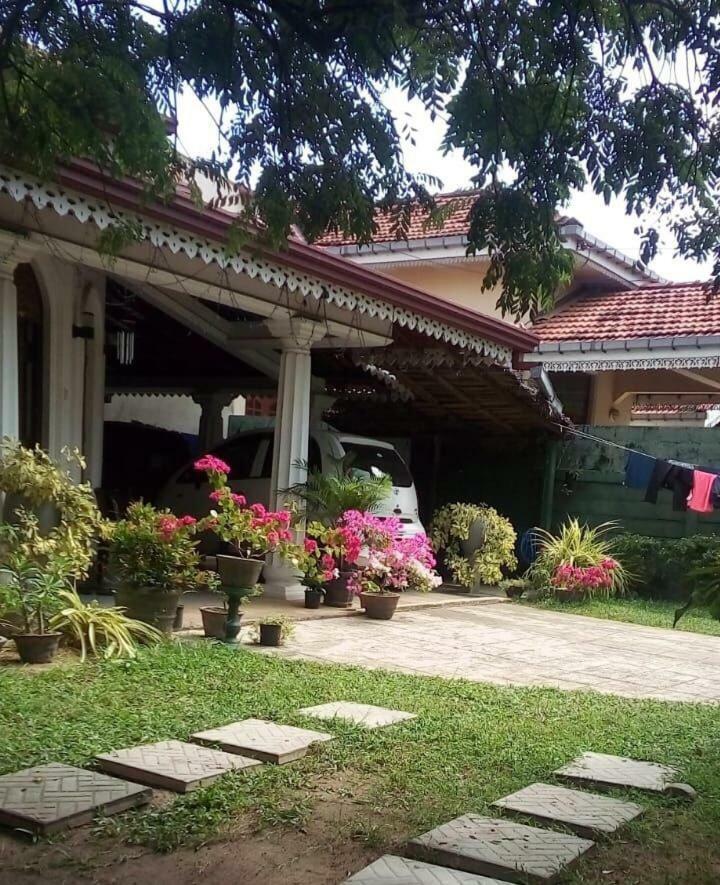 Ruslanka Homestay Ettukala エクステリア 写真